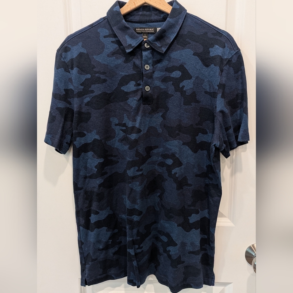 Banana Republic L Short Sleeve Polo Camo Blue Luxury Touch performance golf